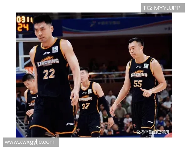 篮球联赛全新赛季揭幕球迷期待激战 赛程对决掀起全球关注热潮 篮球联赛全新赛季揭幕球迷期待激战 赛程对决掀起全球关注热潮